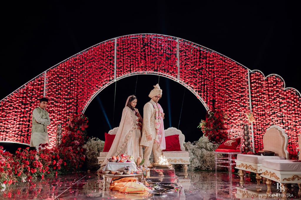 Modern societal trends play a pivotal part in the ceremony, wedding ambience in 2025
Image courtesy: Weddingline