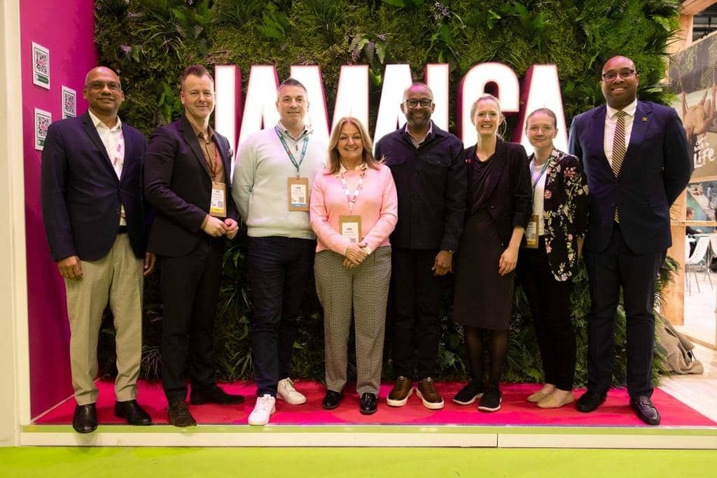 Director of Tourism, Donovan White, (4th R) at the Jamaica Stand at World Travel Market in London with (L-R) Gregory Shervington, Regional Director, Continental Europe, Jamaica Tourist Board, Eirik Waeraas, Network Alliances and Commercial Planning, Virgin Atlantic, Paul Truss, Head of Product, Virgin Atlantic Holidays, Elizabeth Fox, Regional Director, UK & Nordics, Jamaica Tourist Board, Liz Mathews, President Holidays, Jenny McGowan, VP Networks and Alliances and senior advisor Delano Seiveright - Jamaica Tourism welcomes Indian tourists: Accelerating growth through luxury tourism