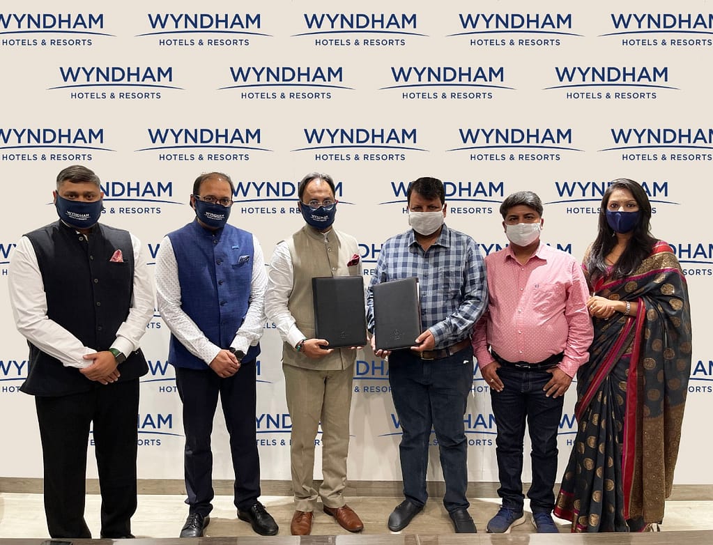 Signing Ramada Plaza by Wyndham Kasauli
