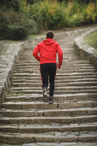 Fitness while travelling (Image courtesy: StockSnap)