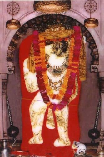 Mehandipur Balaji Temple - One of the Healing Temples of India (Image Credits: Wikimedia Commons)