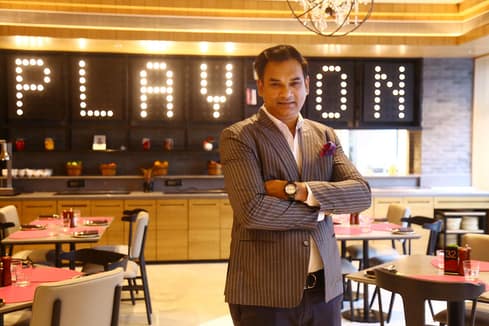 Sharad Singh, Hotel Captain, Moxy Mumbai Andheri West