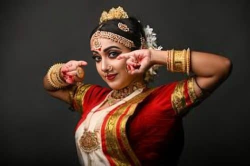 Nagercoil Temple Jewellery as Bharatanatyam attire (Image Courtesy: Pixa Hive)