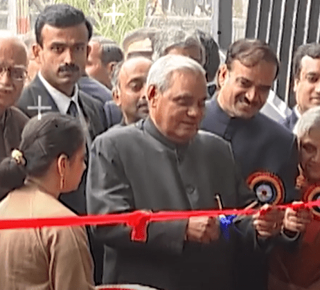 Former PM Shri Atal Bihari Vajpayee in 2002 ( Inaugurating Delhi Metro