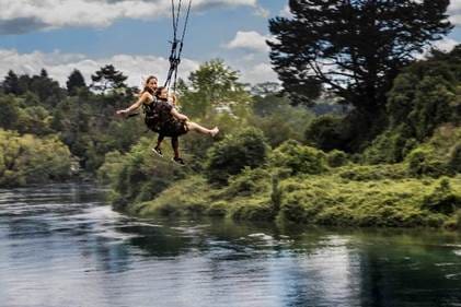 Taupo Bungy = Taupo PC _Mead Norton