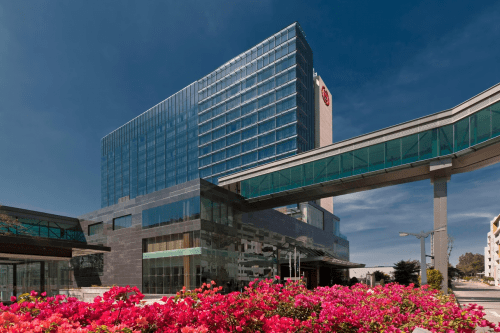 Sheraton Grand Bangalore Hotel at Brigade Gateway