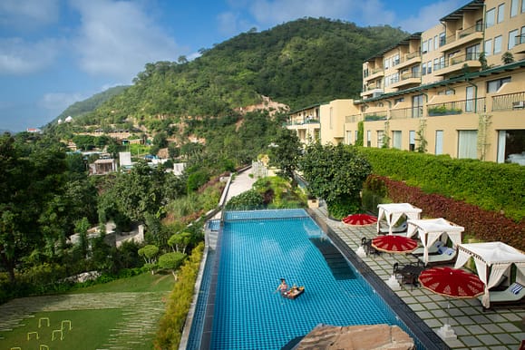 Swimming Pool, Radisson Blu Resort, Kumbhalgarh: Radisson Hotels