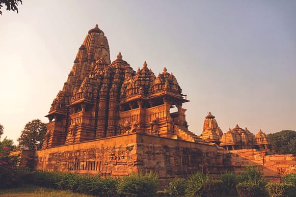 ancient monuments to visit in India