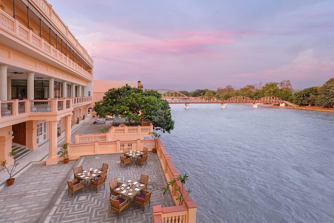 Pilibhit-House-Deck-Overlooking-Ganges