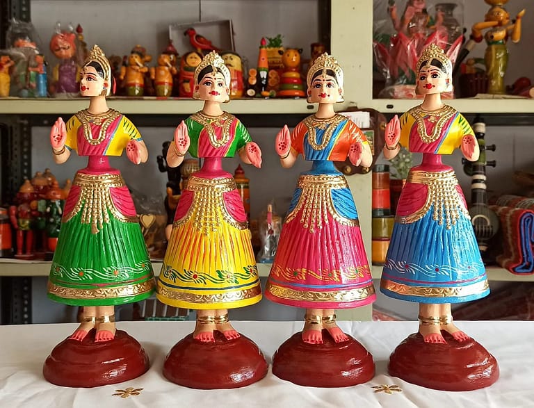 Andhra Pradesh is famous for which work? Kondapalli Dolls