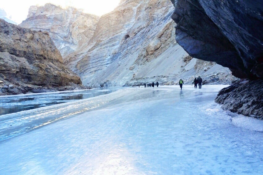 The Chadar Trek ( source: Wikimedia Commons )